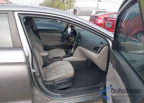 2017 Hyundai Elantra Se из США, поврежденный, VIN KMHD74LF7HU084015